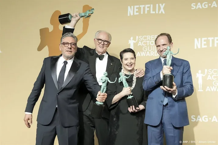 Cast van 'paus-film' Conclave wenst paus Franciscus veel sterkte