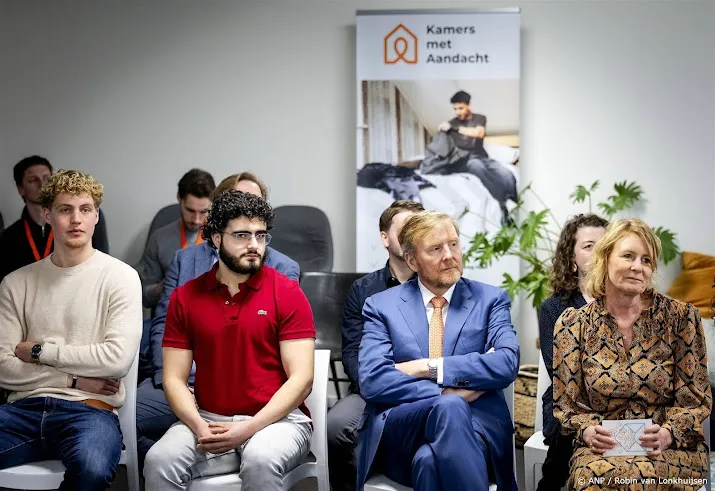 Koning hoort bij Kamers met Aandacht over woonproblemen jongeren
