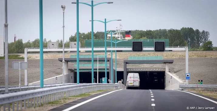 Sluiskiltunnel weer helemaal beschikbaar voor verkeer