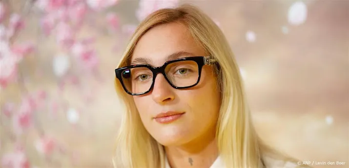 Cornald Maas mag S10 bellen voor commentaarpositie songfestival