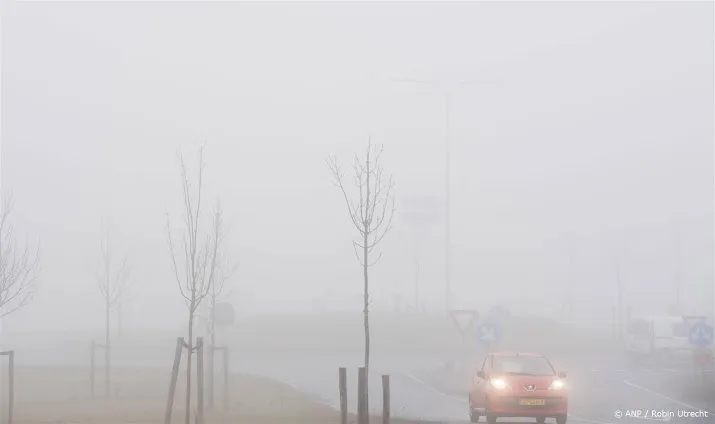 Code geel in noorden en westen van land om dichte mist 