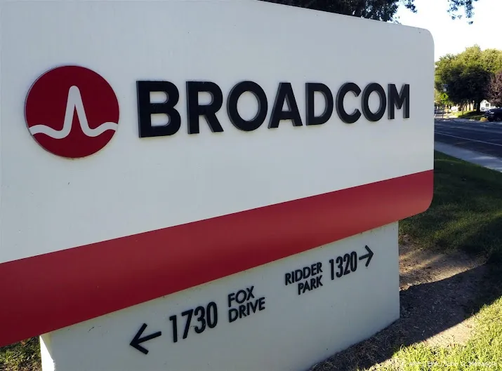 Broadcom stijgt op iets lager Wall Street