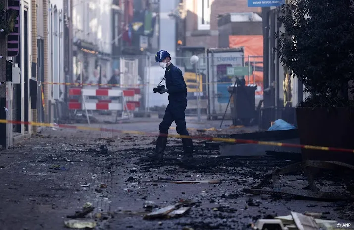 Van vijf bewoners en een ondernemer in Arnhem is pand verwoest