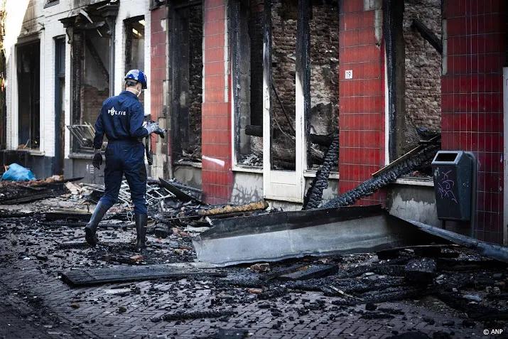 Onderzoek gestart naar oorzaak brand in panden Arnhem