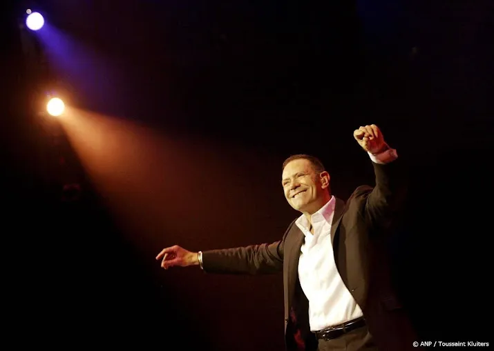 Hele uitzending Shownieuws maandagavond in teken van Rob de Nijs