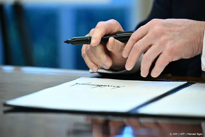 Autofabrikanten zakken op beurzen door importheffingen Trump 