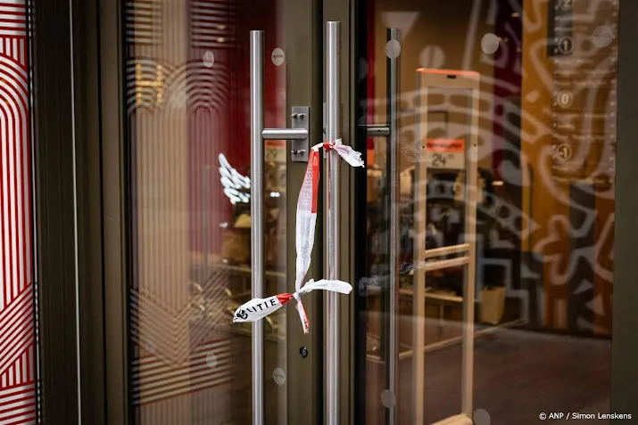 Identiteit verdachte steekpartij Amsterdam lastig vast te stellen