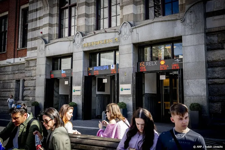 AEX sluit ruim 4 procent lager door zorgen over handelsoorlog