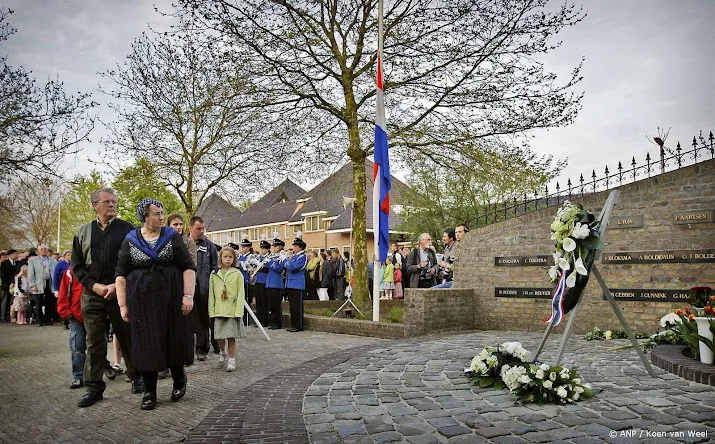 Dodenherdenking op enkele plaatsen dag eerder om zondagsrust