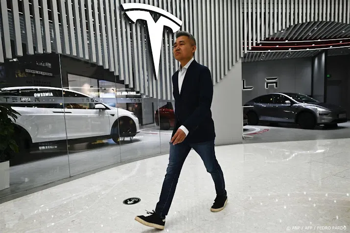 Tesla opent eerste showroom in oliestaat Saudi-Arabië