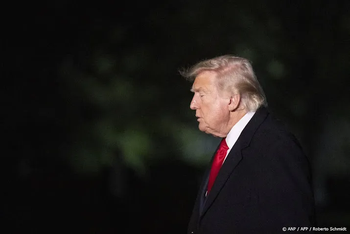 Herstel op beurzen na uitstel Trump, alle AEX-fondsen winnen