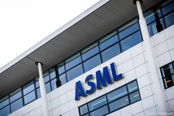 Chipmachinefabrikant ASML onderuit na tegenvallende orderinstroom