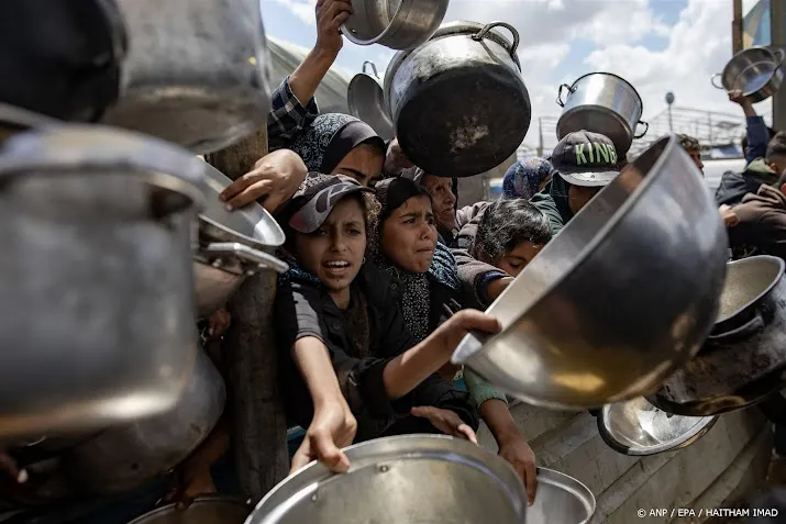 Minister: Israël blijft humanitaire hulp voor Gaza blokkeren