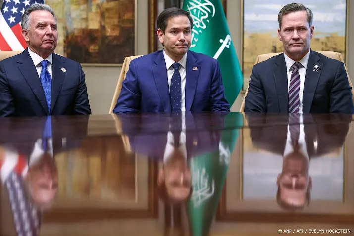 Minister en gezant VS naar Parijs voor overleg over Oekraïne