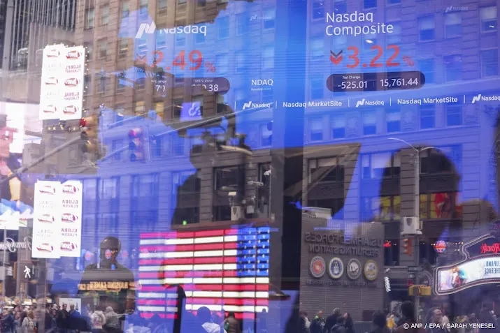 Trump valt uit tegen Fed-voorzitter, Wall Street scherp omlaag