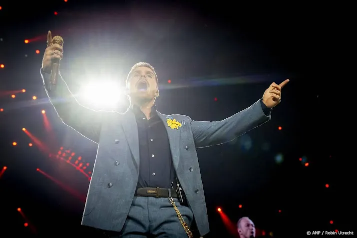 Hazes deelt vakantiefoto na nieuws over relatiebreuk