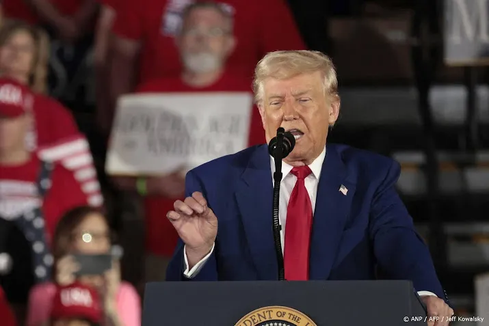 Trump roept op tot geduld nu Amerikaanse economie krimpt
