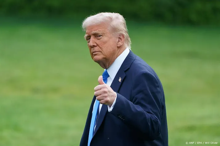 Trump noemt eerste Amerikaanse paus grote eer voor zijn land