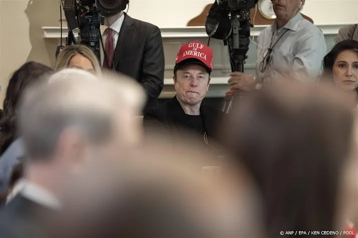 Elon Musk wil over vijf jaar nog steeds Tesla-topman zijn