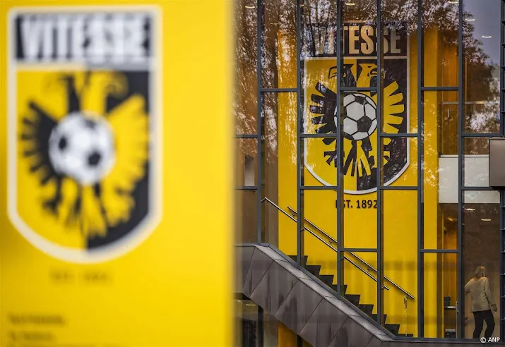 KNVB wil voetbalclub Vitesse licentie ontnemen