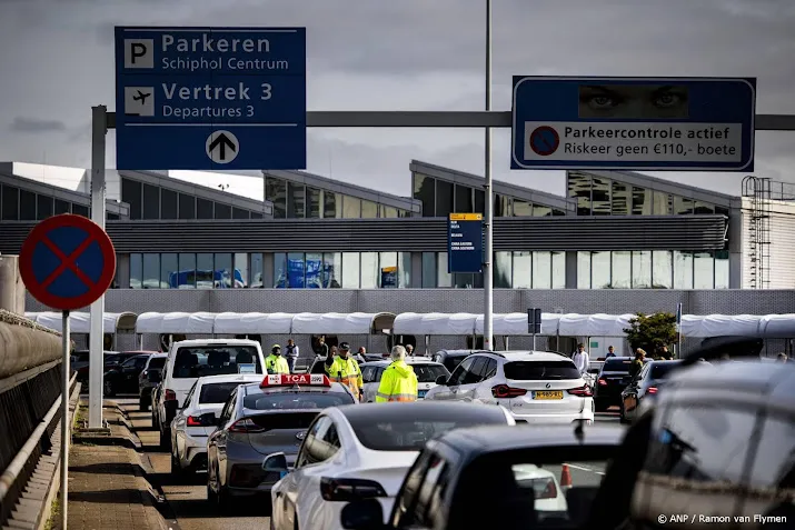 Drukte op toegangswegen richting Schiphol vanwege staking