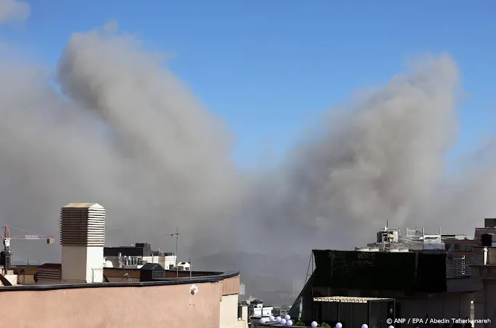 Israël voert luchtaanvallen uit rond Teheran en elders 