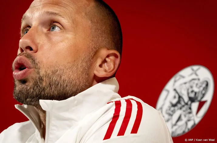 Trainer Heitinga verwacht buitenspeler Moro snel bij Ajax