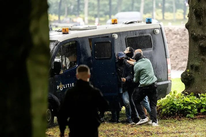 Tot 3 maanden cel geëist voor rellen Malieveld 