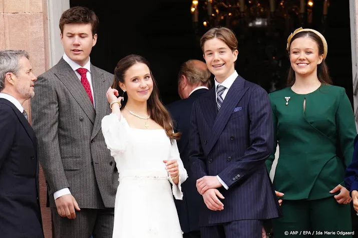 Confirmatie Deense prins Vincent en prinses Josephine begonnen