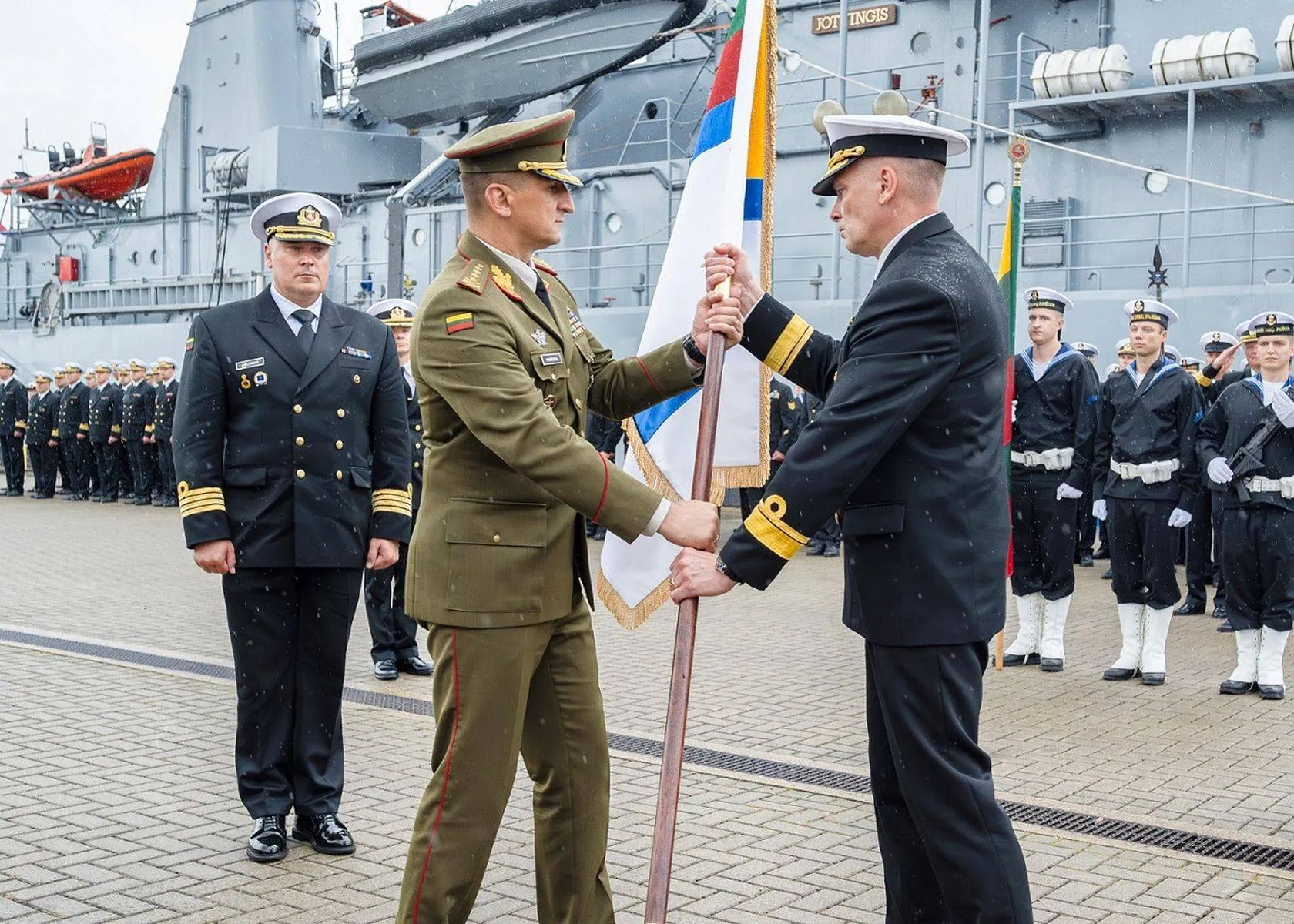 Lietuvos kariuomenės Karinių jūrų pajėgų vadų pasikeitimo ceremonija