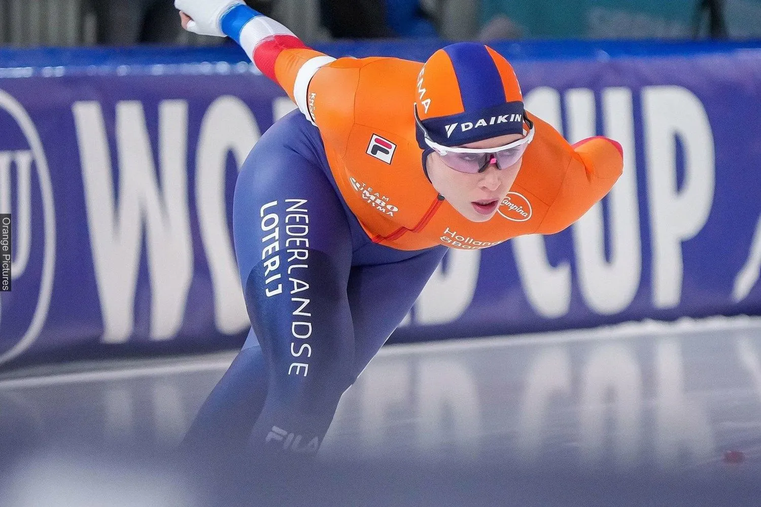 antoinette de jong 52468123 orange pictures