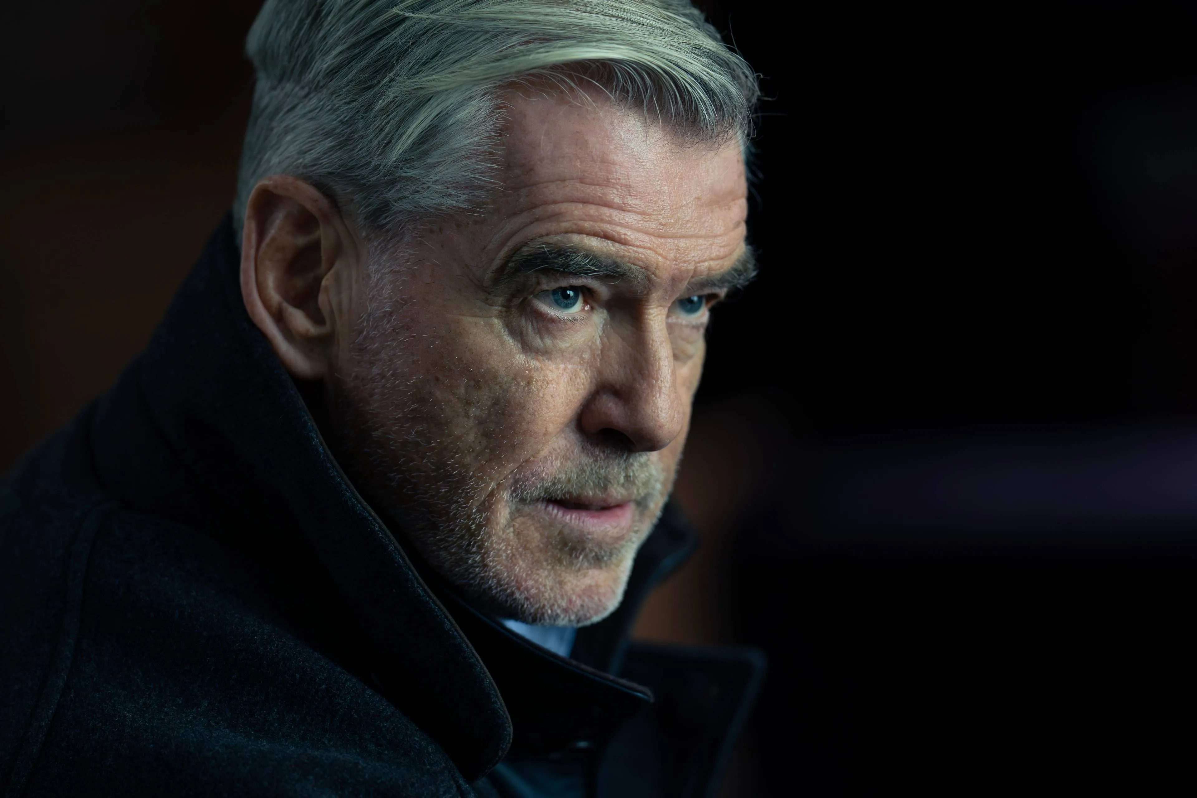 Waar kun je in Nederland gratis MobLand kijken, de nieuwe serie met Tom Hardy en Pierce Brosnan?