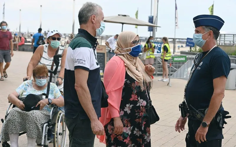 OostendeKustMondmaskerPhotonews