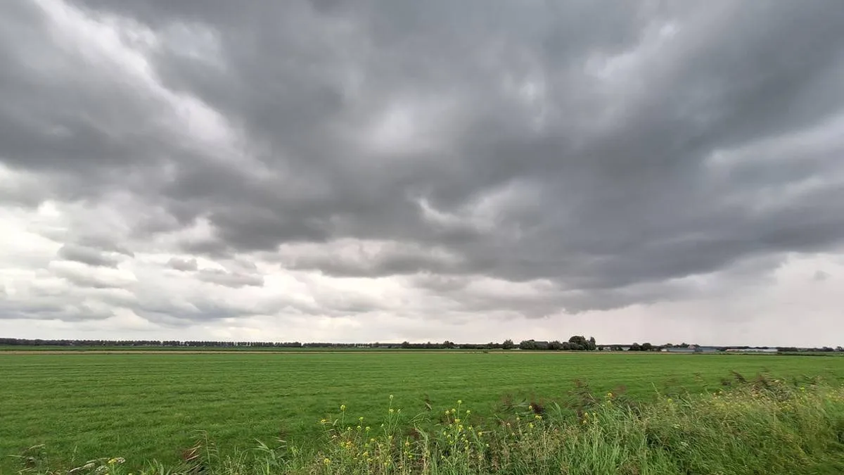 250622zwaarbewolkt