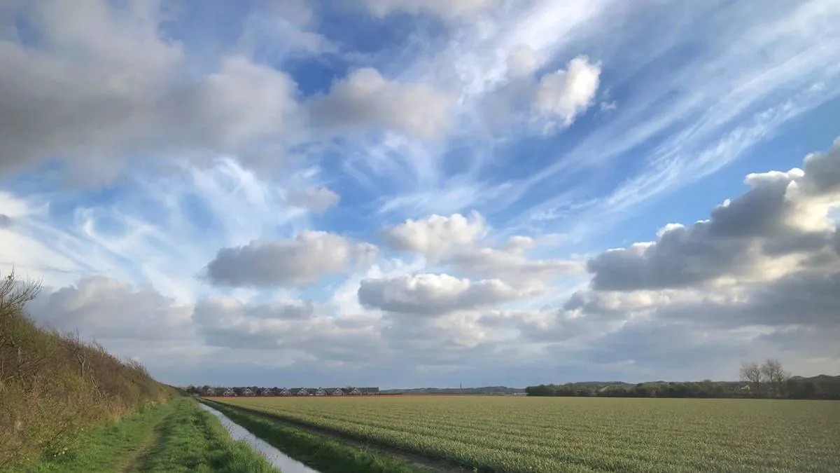 250727OPKLARINGENWOLKEN