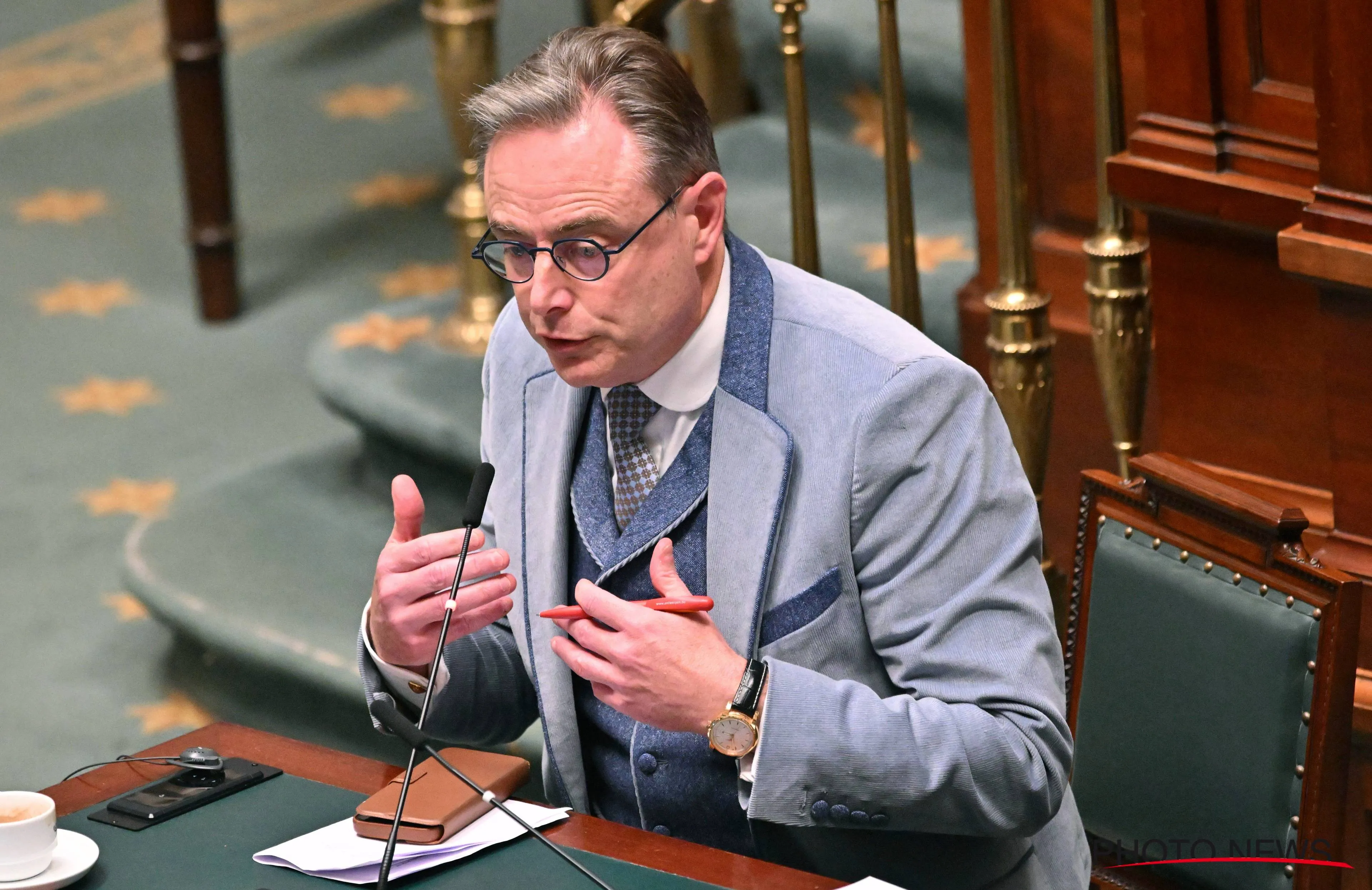 PHOTONEWS_11178720-051