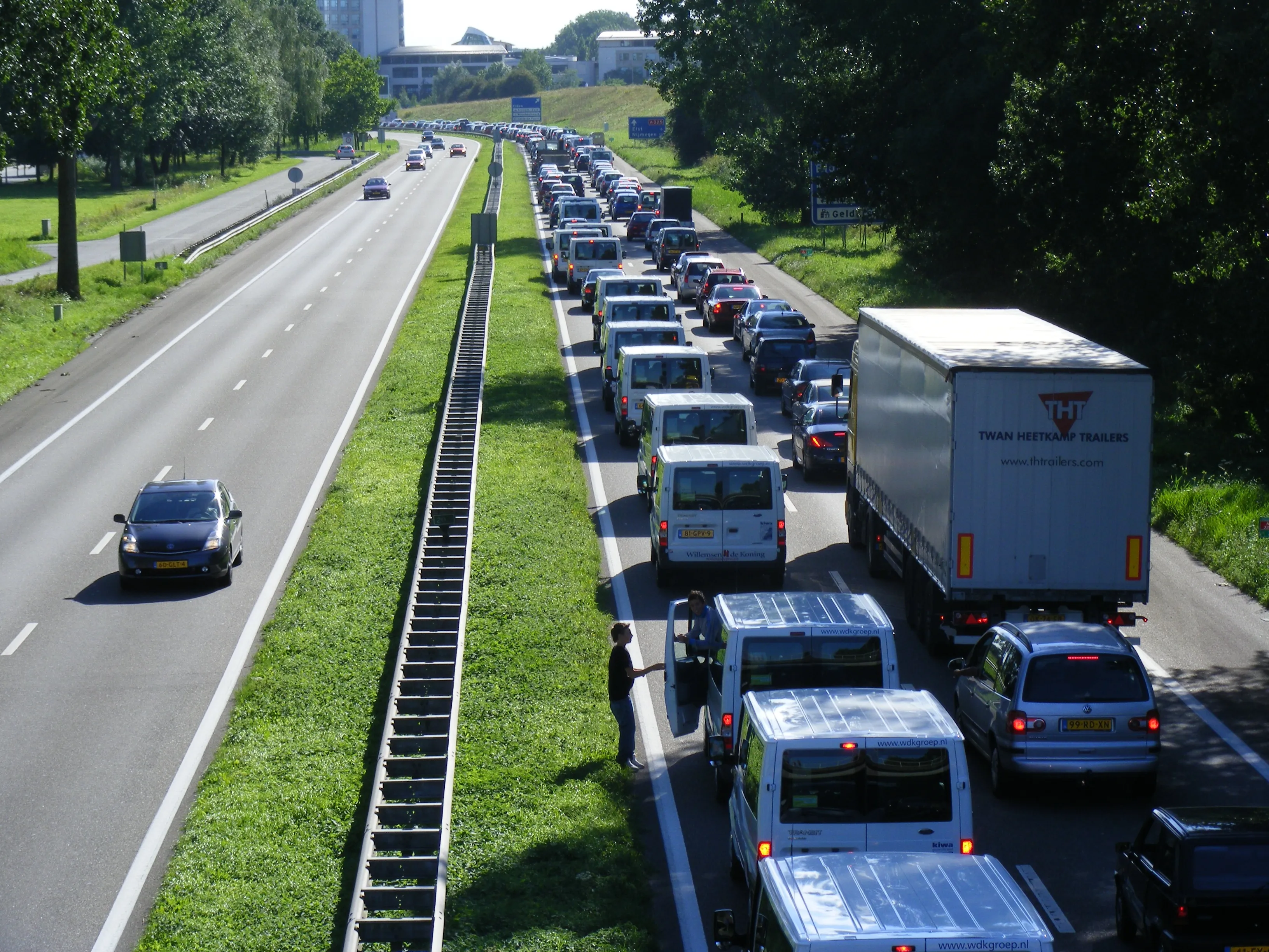 traffic congestion at a325