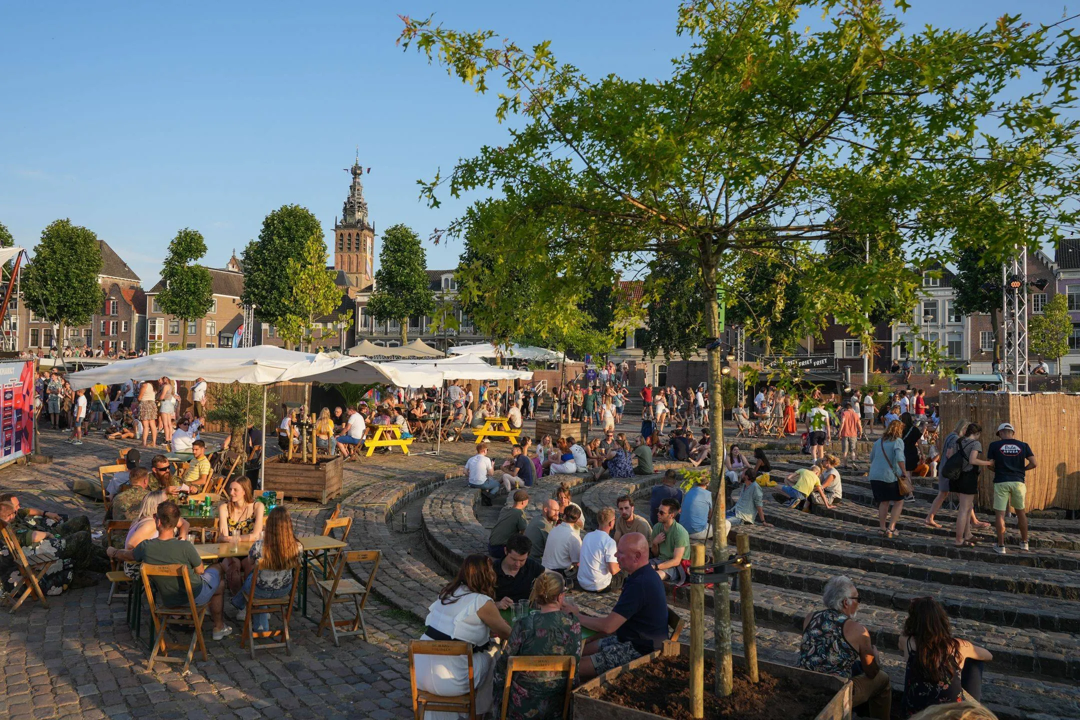 Smaakmarkt_Vierdaagsefeesten_JanWillem_de_Venster