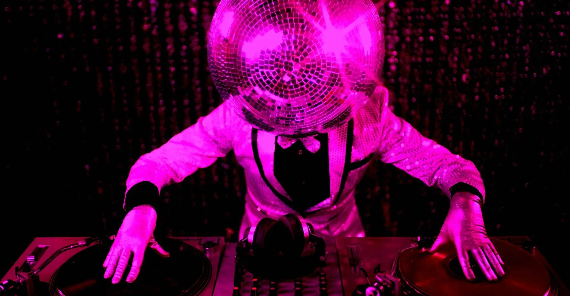 04-in-extase-dansfeest