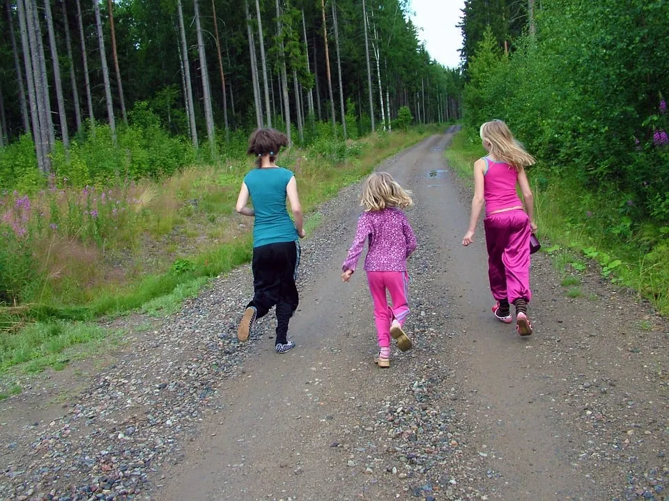 children 210658 960 720