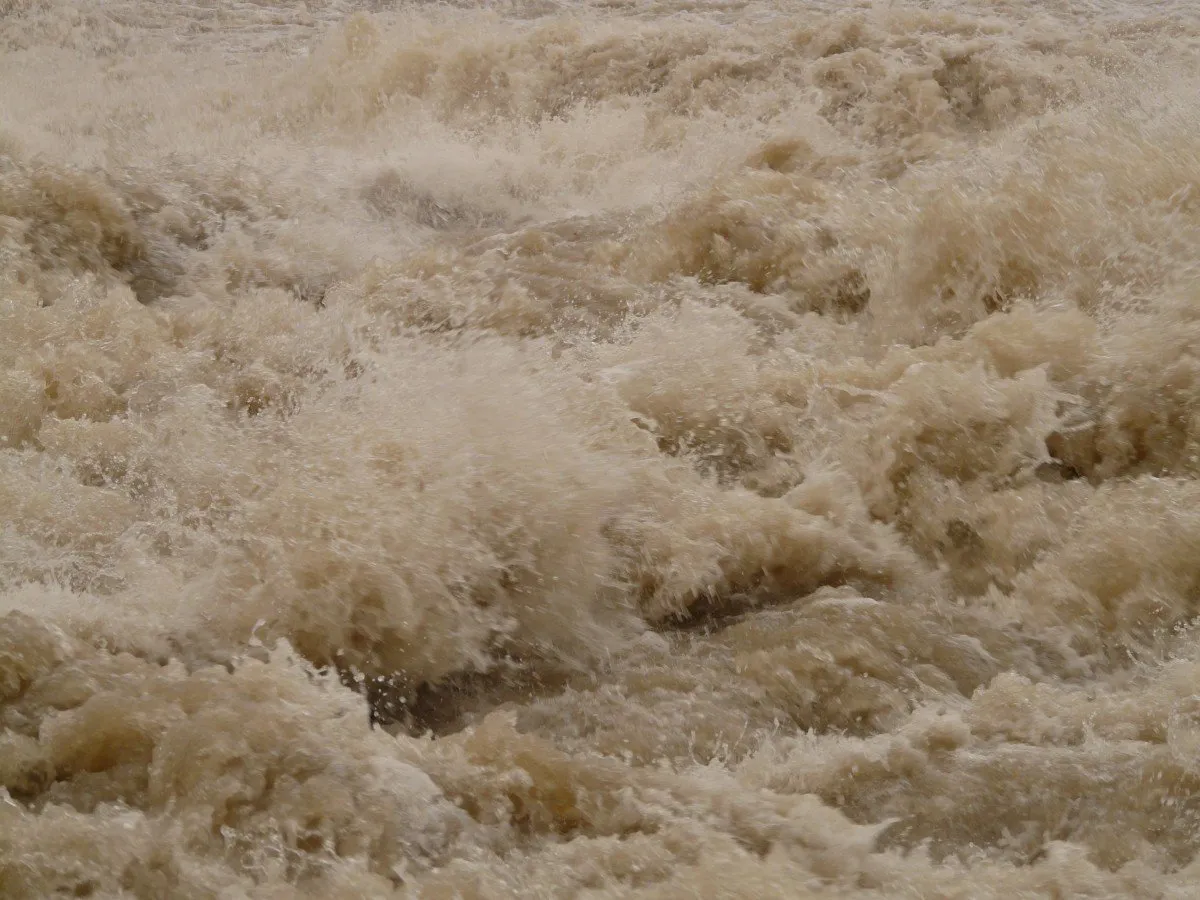 hoog water storm cc by pxherecom