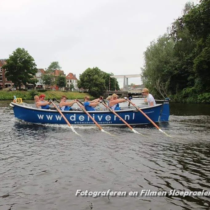 zwolse grachtenrace foto gemaakt door fotograferen en filmen sloeproeien