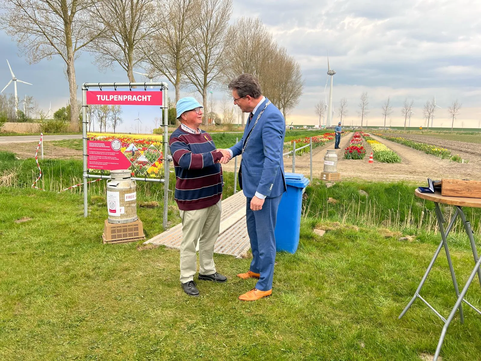 20250415 ko van drie foto 2