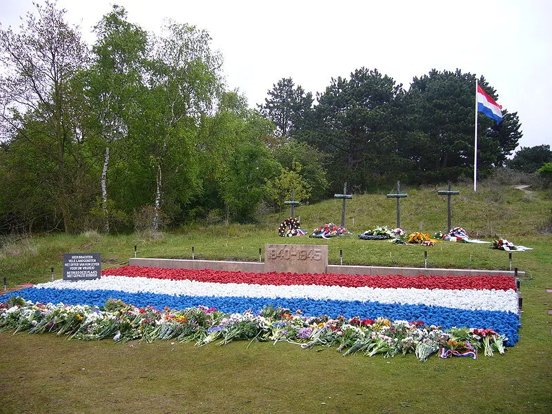 herdenking dodenherdenking waalsdorpervlakte cc by sa 20 pvt pauline wikimedia