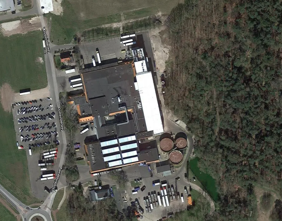 Monument voor omgekomen bemanningsleden op plek GPS