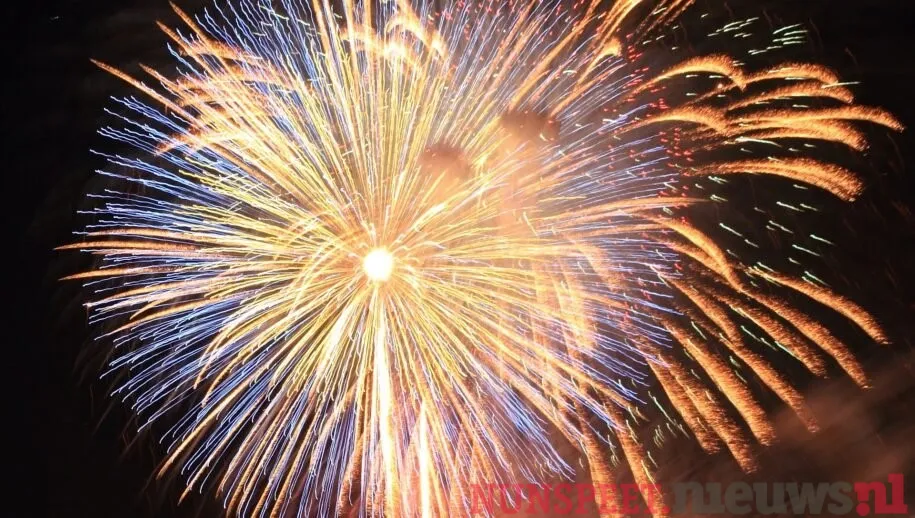Nederlanders massaal op jacht naar Duits vuurwerk