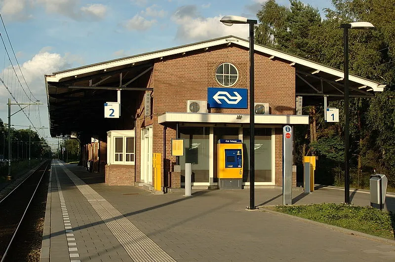 Rokers kunnen nog een maand hun sigaret of sigaar opsteken op het station