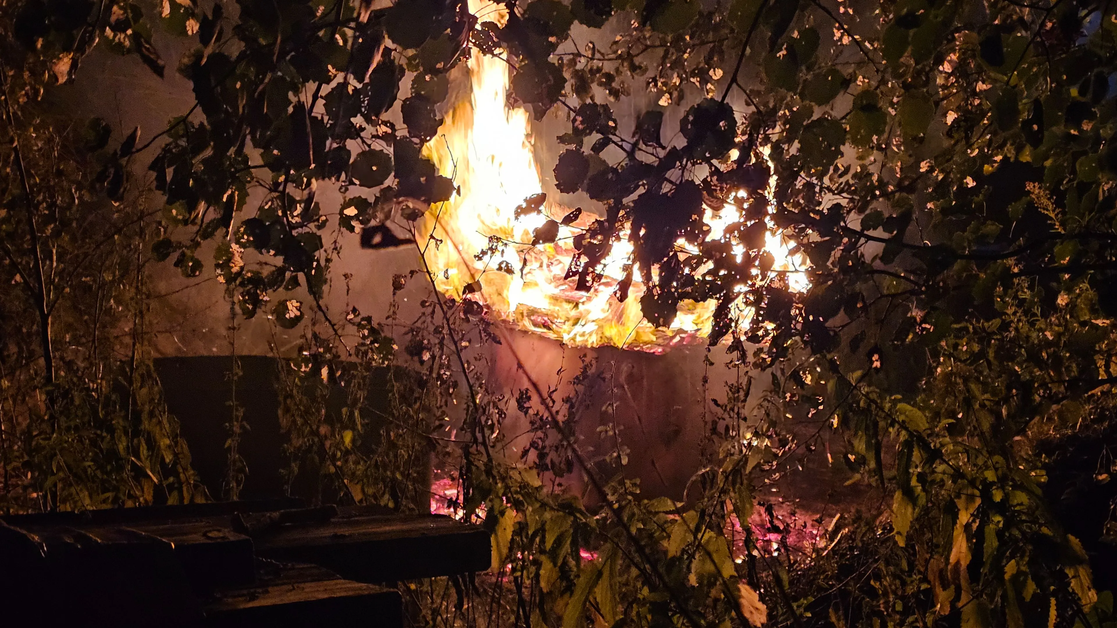 Containerbrand aan de Bovenweg in Nunspeet snel geblust