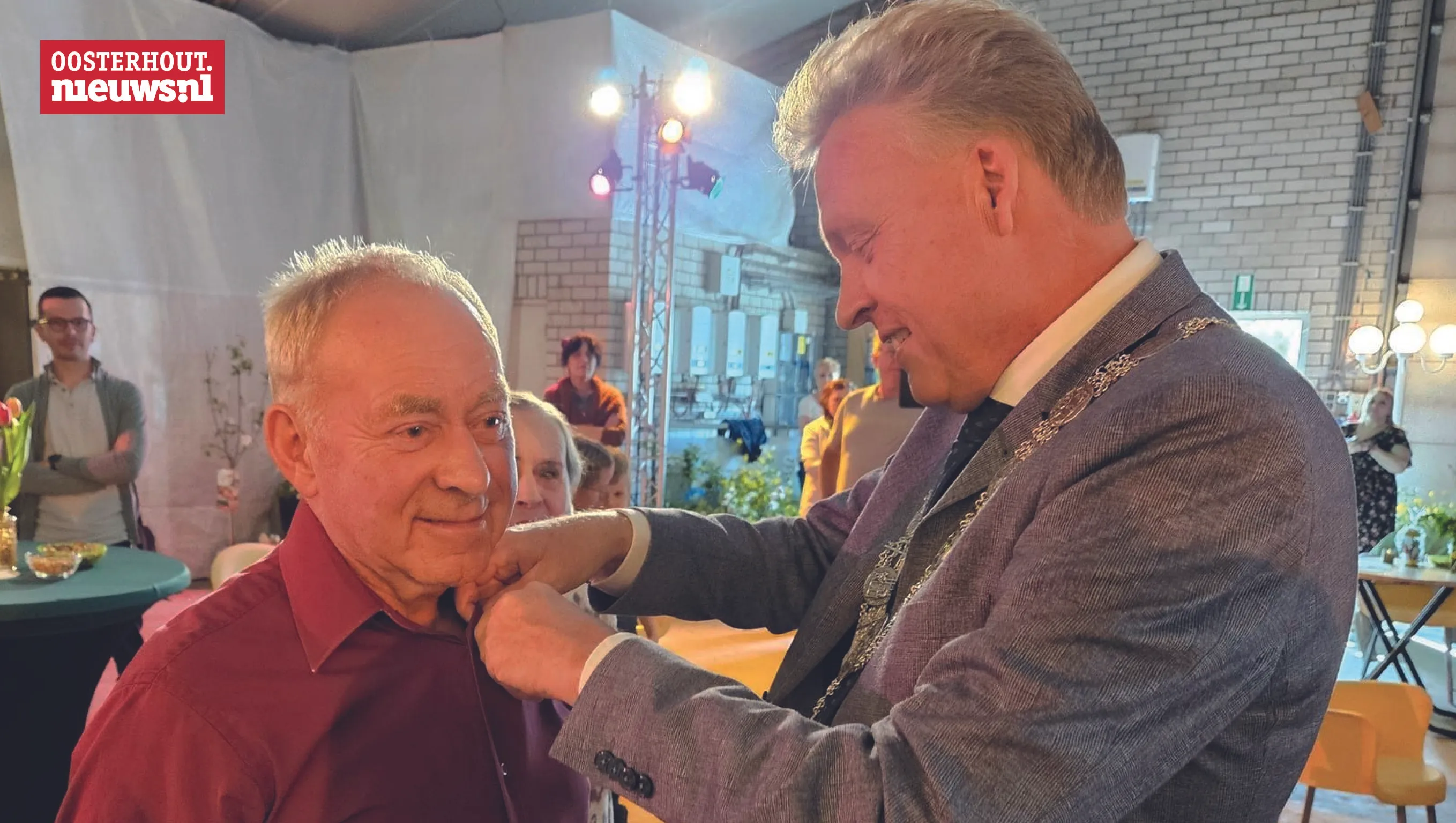 Gouden gemeentespeld voor Henk van Ginneken