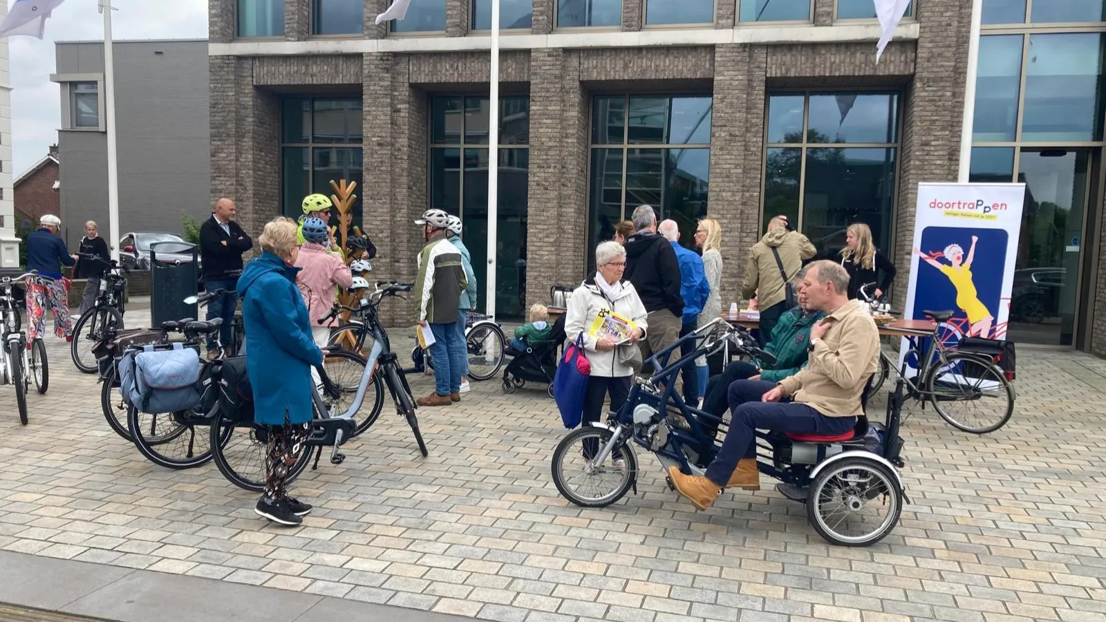 Doortrappen in Overbetuwe op Wereld Fietsdag